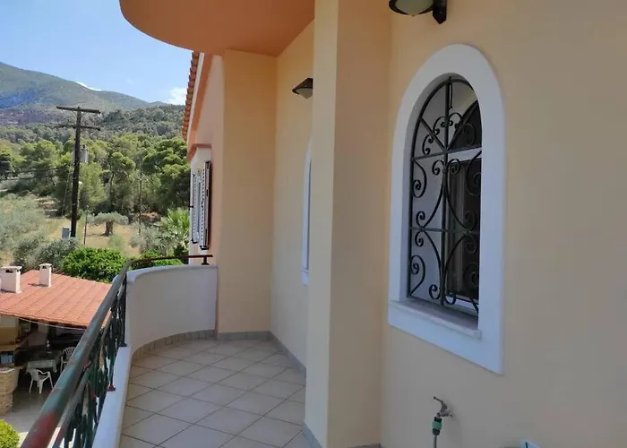 Lavender Corinth Βίλα