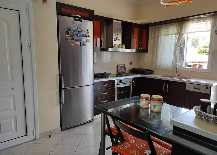 Lavender Corinth Κάτω Αλμυρή