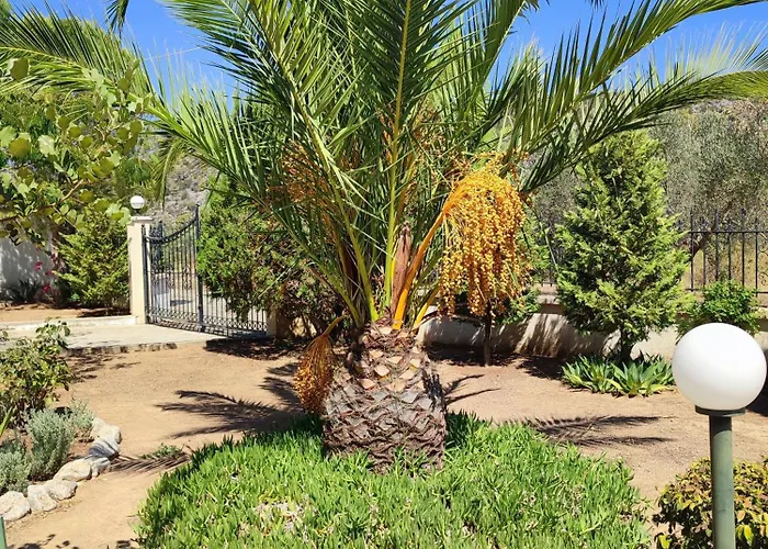 Lavender Corinth Βίλα