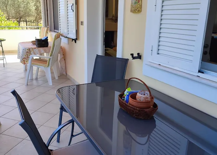 Lavender Corinth Βίλα